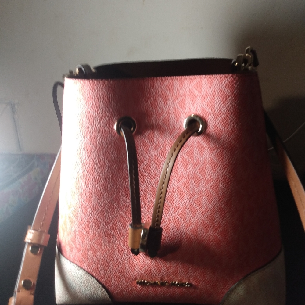 Handbag - Picture 12 of 14